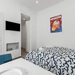 Apartment Viaortisuite Pta Romana Wifi & A-c 12 Min To Duomo Mailand